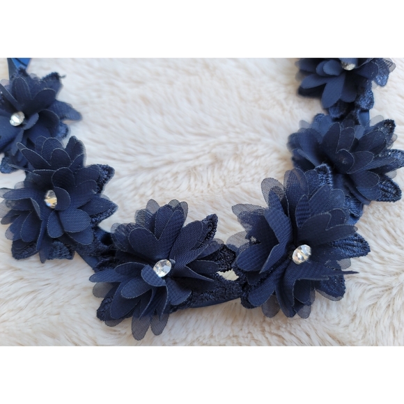 Navy flower headband - Picture 3 of 16